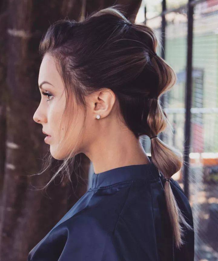 适合健身的发型女生,适合长发的运动女孩发型