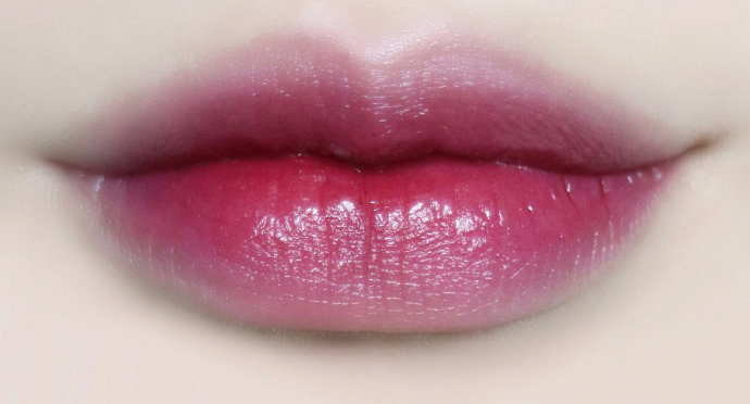 mac子弹头柔雾系列口红试色927,今年好看口红颜色