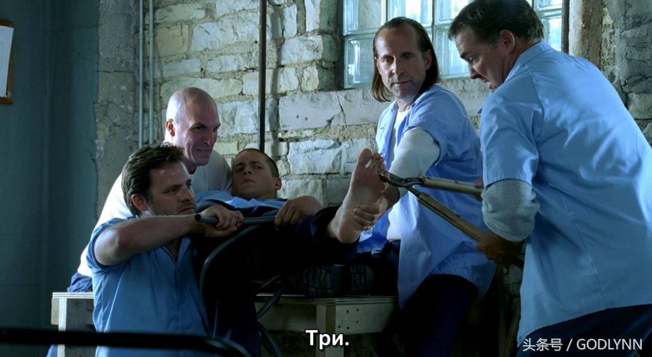 「GODLYNN」7年总监教你2个技巧，这样写文案既赚粉丝又赚口碑