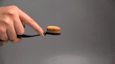 不到10块却一直回购的东西粉底刷,20块钱的粉底液测评