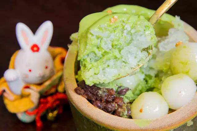 天津人为一只抹茶小兔几甘愿排大队！只为感受那恋爱般的甜度！