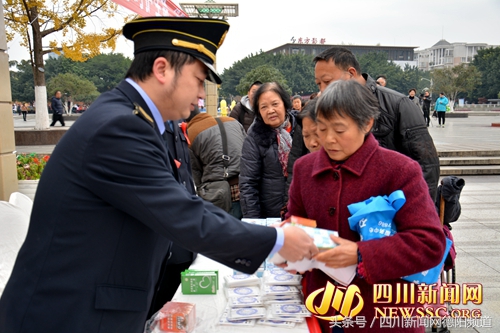 彬州市开展世界艾滋病日宣传活动,我区开展世界艾滋病日主题活动