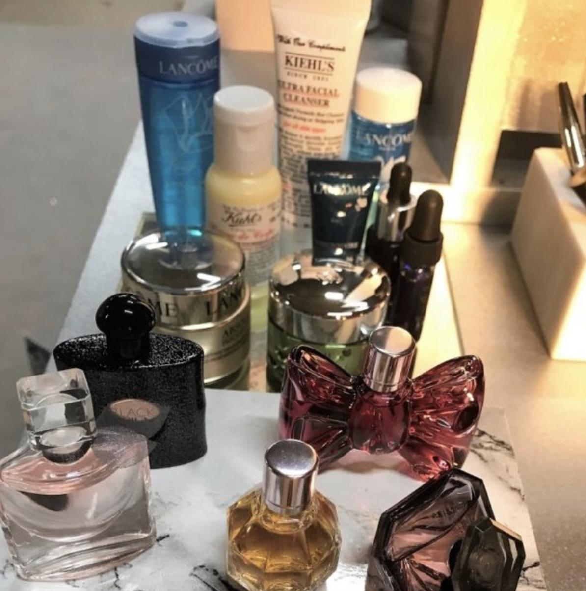 ysl和纪梵希哪个颜色好看点,纪梵希2021新年限定美妆