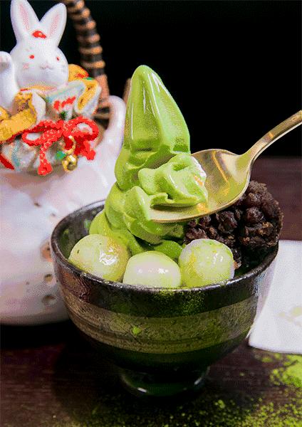 天津人为一只抹茶小兔几甘愿排大队！只为感受那恋爱般的甜度！