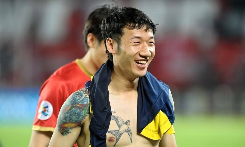 中国足球运动员纹身,球可以输但气质要到位