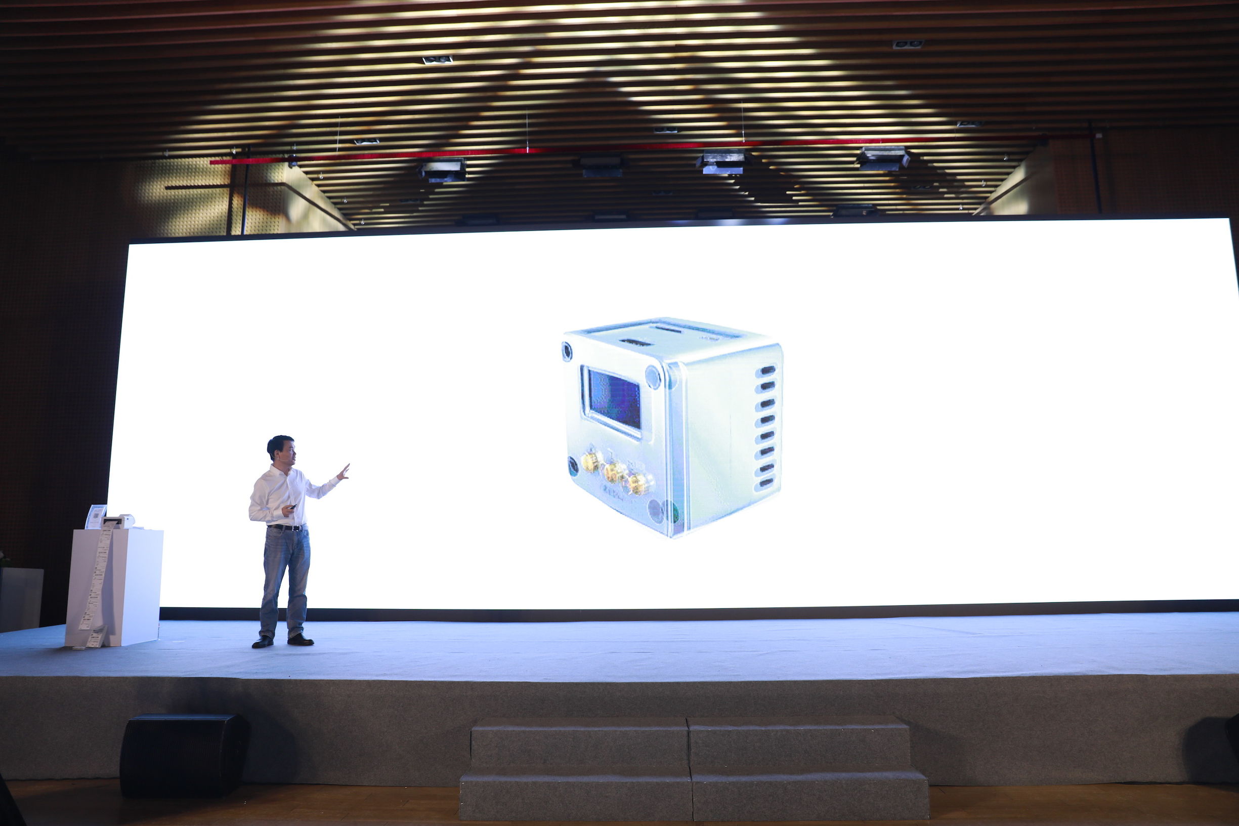 快递自助寄件智能终端,快递100批量寄件