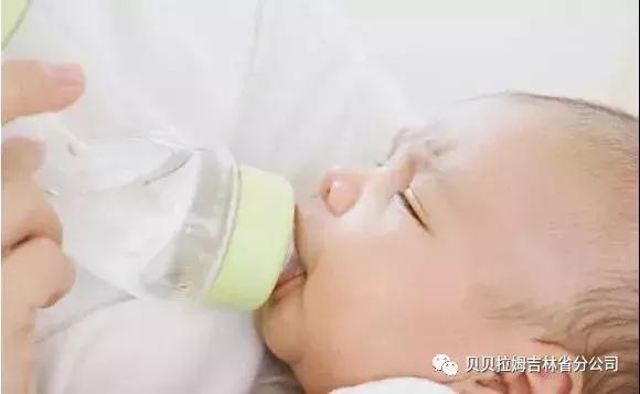 奶粉喂养的宝宝不爱喝水怎么办,三个月宝宝吃奶粉不爱喝水