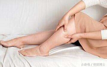 孕晚期水肿和羊水过少有关吗,孕期水肿得厉害怎么缓解