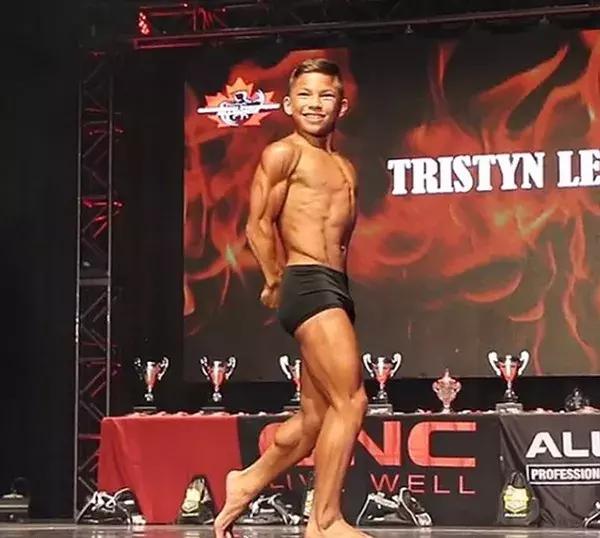 32岁开始健身能练成肌肉男吗,11岁的男孩如何练成肌肉男