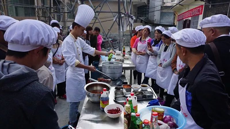 学炒菜大全家常,我跟妈妈学炒菜