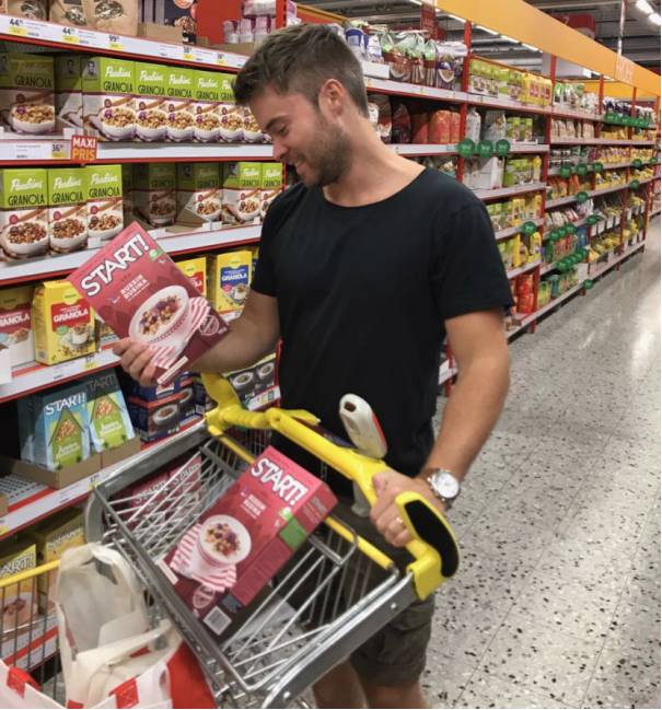 超好吃谷物0蔗糖酸奶,酸甜香脆谷物酸奶