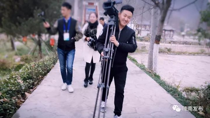 涓哄涔℃墦call闄囧崡,涓虹敇鑲冩墦call