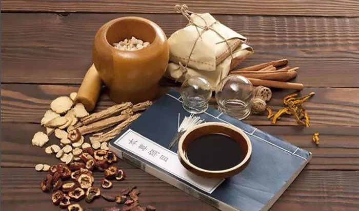 江苏省中医院冬季膏方,冬季进补的膏方一般都是什么做的