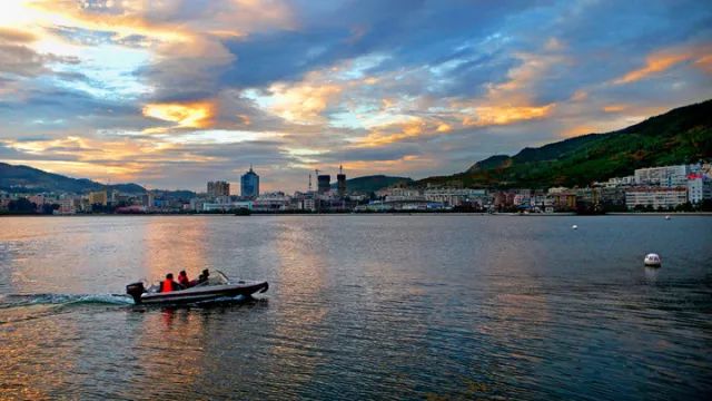 你眼中的你的样子,你眼中的世界什么样