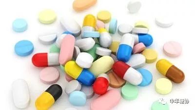 糖尿病初期用药标准,糖尿病治疗最多吃几种降糖药物