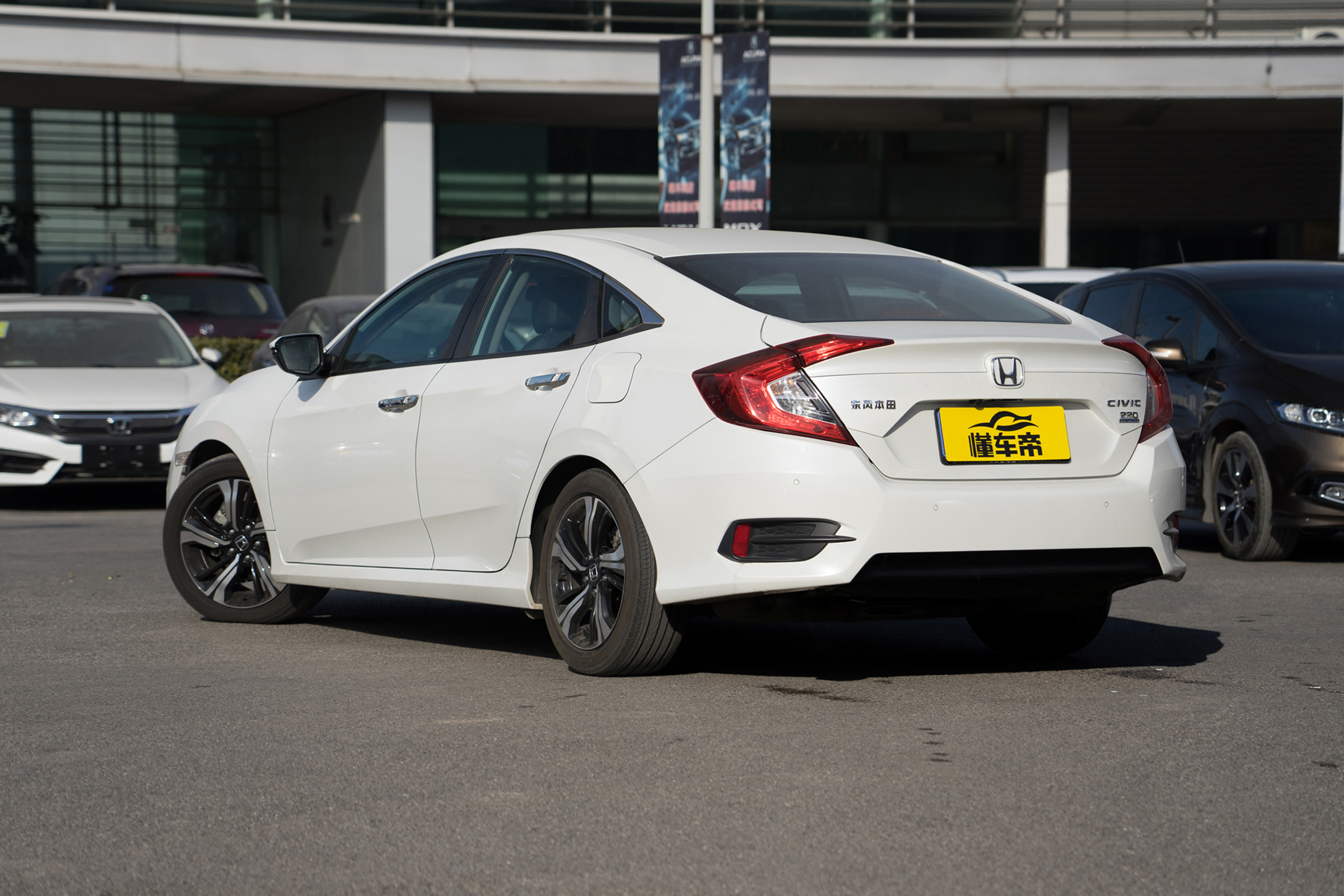 毒辣车评视频本田思域,博主说车2017年的本田思域