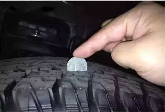 免补轮胎怎么补胎,补轮胎最便宜的方法