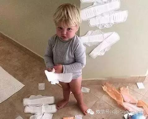 爆逗糗段，哎，那个菇娘，你踩我们的电磁炉干什么？