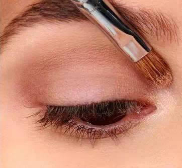 大眼睛女生怎么化妆最合适,大眼睛怎么画眼妆干净