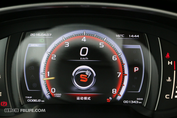 试驾23款吉利博越l2.0t旗舰版,沉浸式试驾吉利博越l1.5t尊贵型