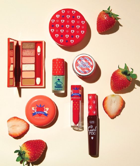 平价眼影盘9.9元三个,韩国品牌眼影盘