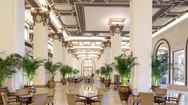 一开始我也不懂，为什么名人都爱住这些老酒店，直到...