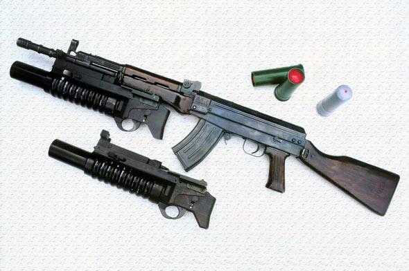 81式自动步枪设计缺陷,战术型81式步枪