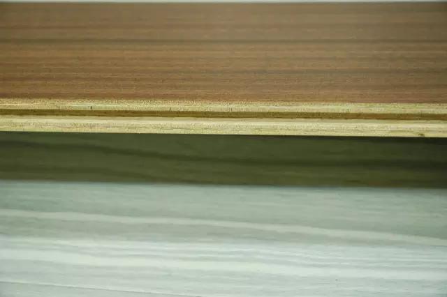 石塑地板和实木复合地板的区别,实木复合地板哪个品牌性价比高