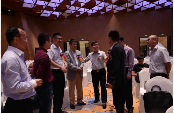 新款无线蓝牙音箱床头灯,蓝牙音箱客厅灯最新款