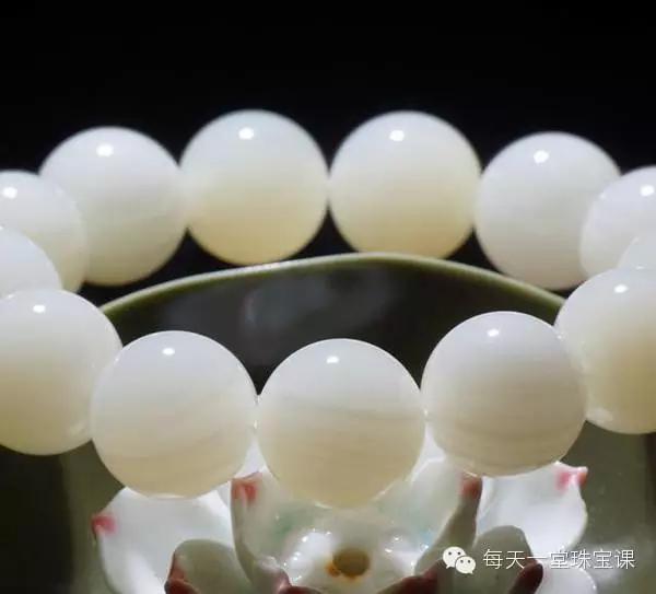 顶级老蜜蜡单珠图片,老蜜蜡大珠子图片欣赏