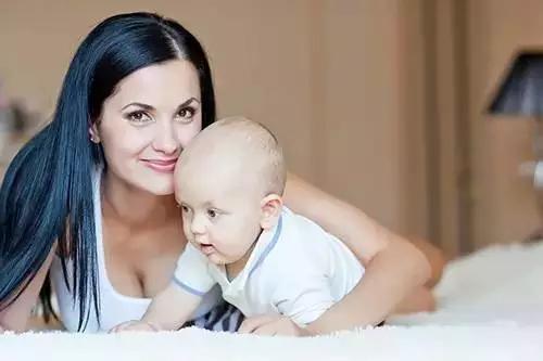 奶水少母乳不够教你如何追奶,母乳妈妈的奶水变少了怎么办