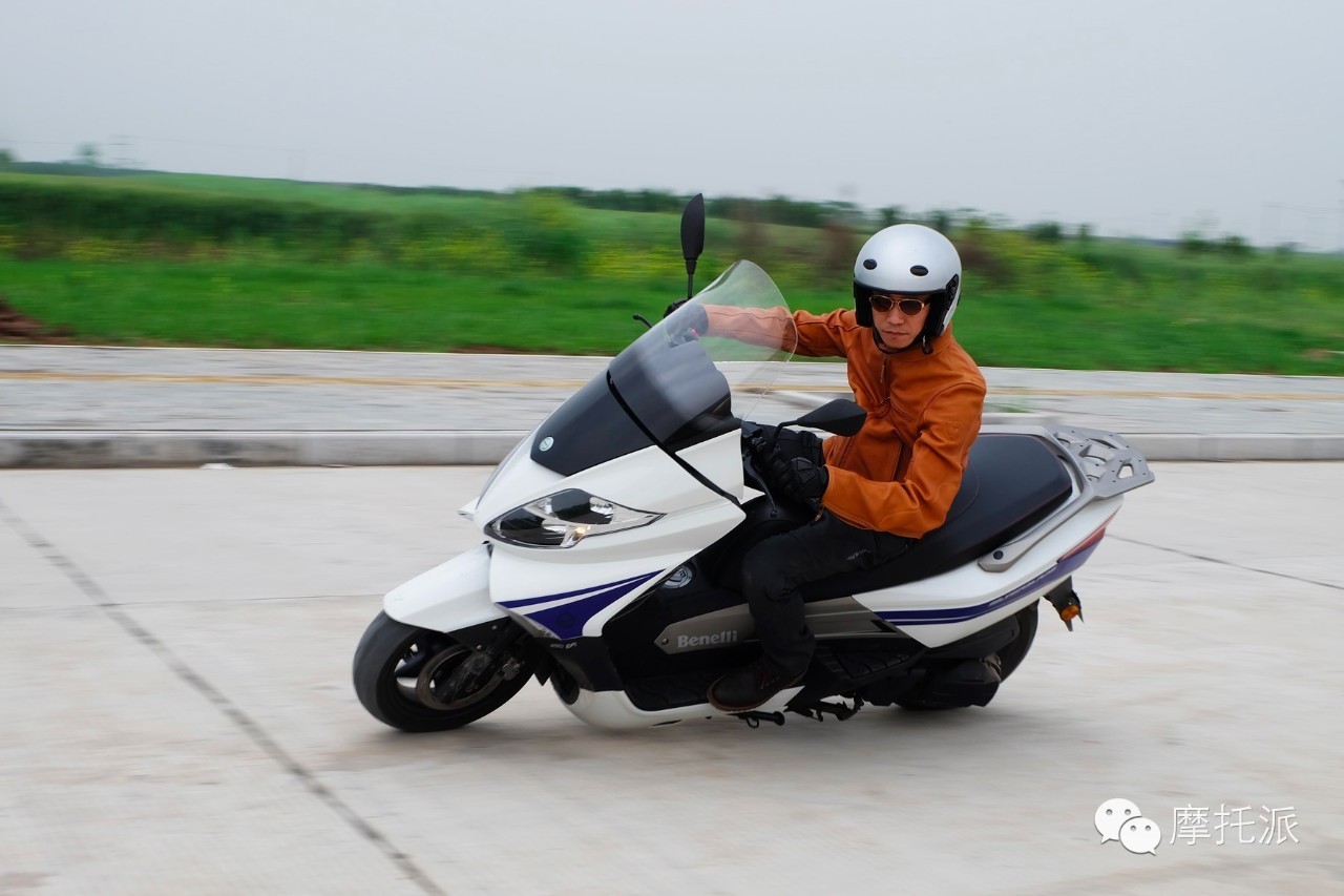 全国首测2016款银刃-刃在烧