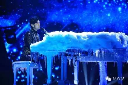 周杰伦强直性脊柱炎打生物制剂,周杰伦演唱会脊柱炎发作是打针吗