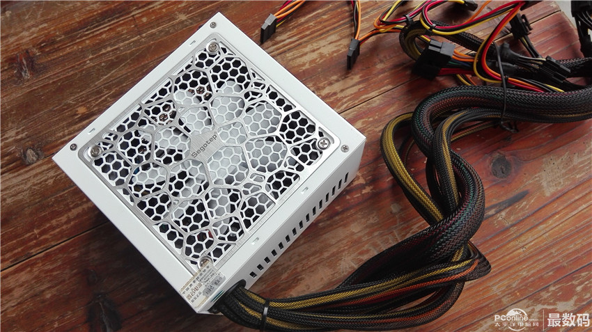 用料最好的钛金电源,钛金电源和白金电源区别