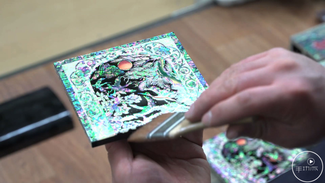 灿若虹霞！看小小贝壳如何变身韩国国礼