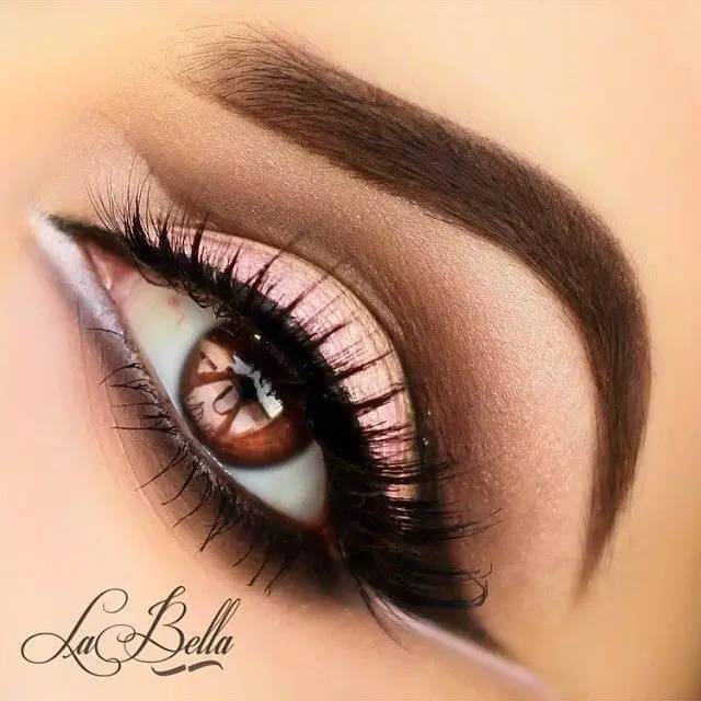 大眼睛女生怎么化妆最合适,大眼睛怎么画眼妆干净