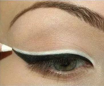 大眼睛女生怎么化妆最合适,大眼睛怎么画眼妆干净