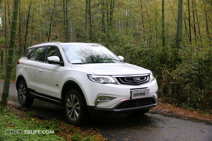 试驾23款吉利博越l2.0t旗舰版,沉浸式试驾吉利博越l1.5t尊贵型