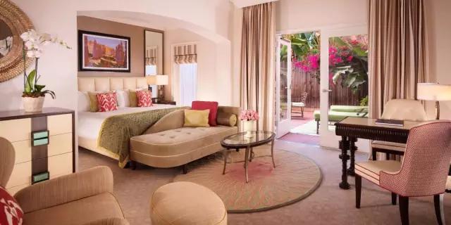 一开始我也不懂，为什么名人都爱住这些老酒店，直到...