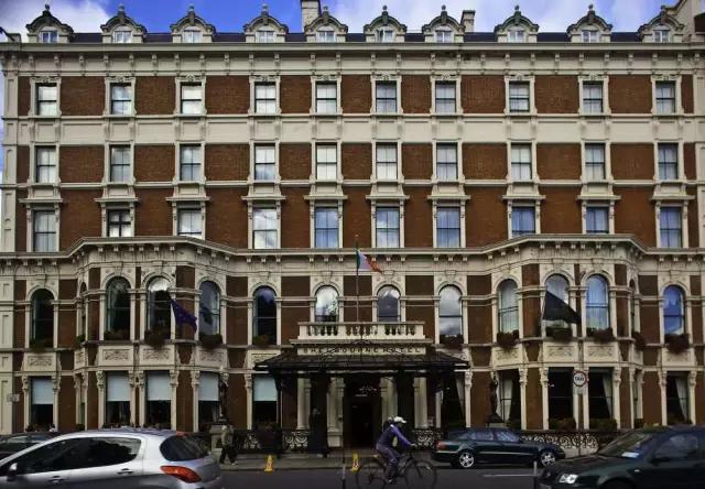 一开始我也不懂，为什么名人都爱住这些老酒店，直到...