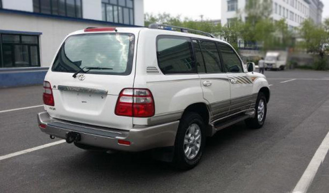 老吴十万块钱二手车,老吴30万买什么车