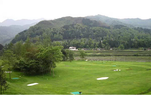 彭州龙门山宝山村,成都彭州白水河宝山村