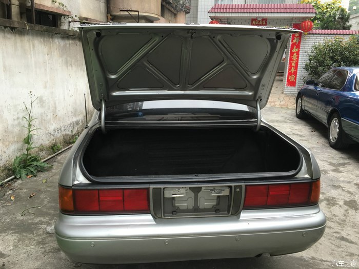 全国仅存的银色133皇冠见过的人少坐过的人更少