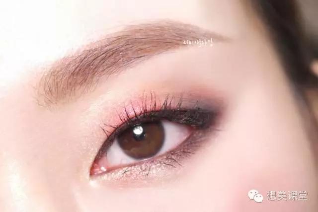 好多眼影盘怎么用,好漂亮的眼影盘不知道用哪个