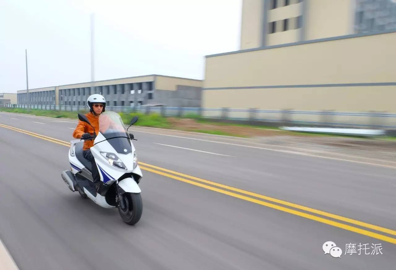 全国首测2016款银刃-刃在烧