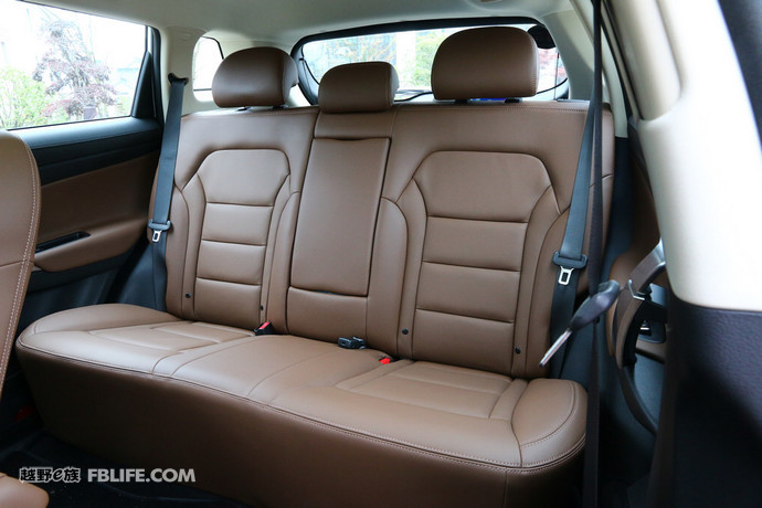 试驾23款吉利博越l2.0t旗舰版,沉浸式试驾吉利博越l1.5t尊贵型