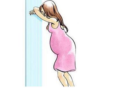 顺产什么姿势睡觉有利于恢复,顺产第一天正确喂奶姿势