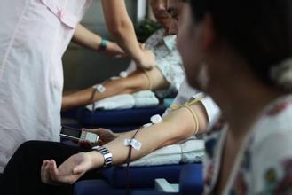 献血和献血浆的好处与坏处,献血对人到底是有好处还是坏处