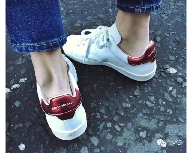 2016年姑娘们最想买的小白鞋都在这里，还不快来收藏？