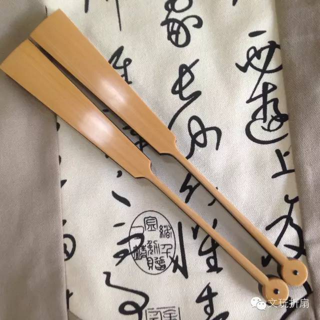 玩扇骨用什么扇面,玩扇子有什么关注事项